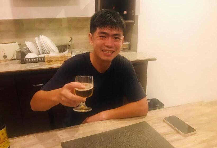 Cinnamon Tan Boutique