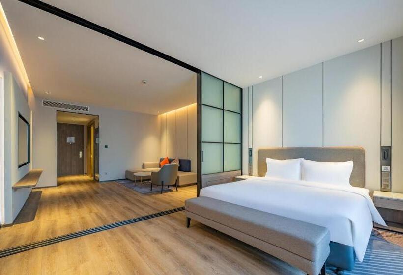 Отель Holiday Inn Express Suzhou Luzhi, An Ihg