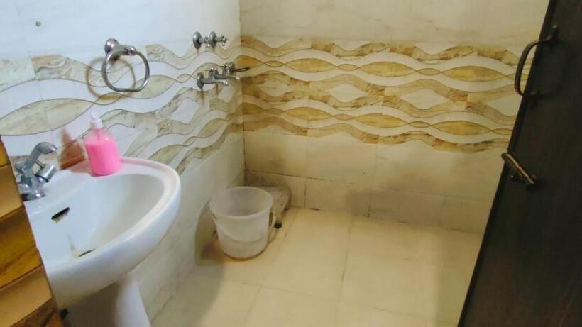 בית מלון כפרי Kuber 7