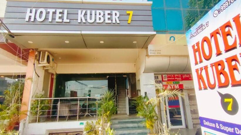 בית מלון כפרי Kuber 7