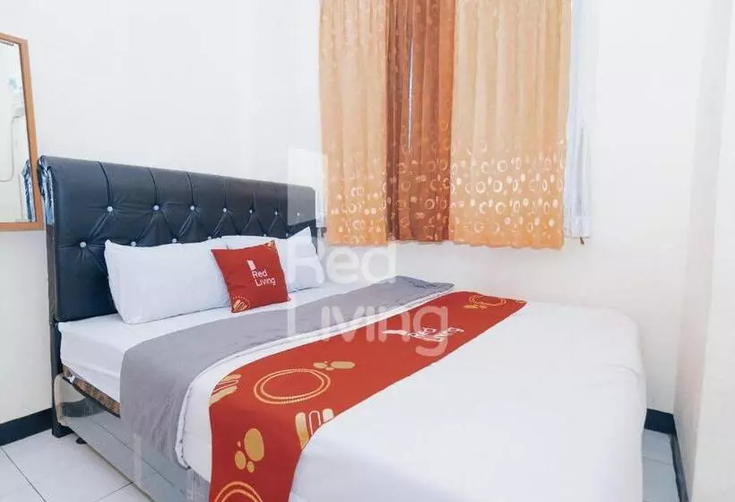 Hotelli Redliving Apartemen Emerald Hill   Sr Rooms Tower Green