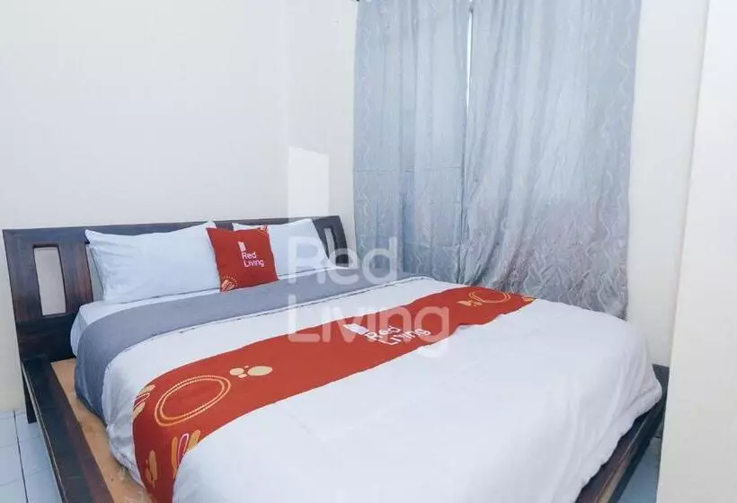 Hotelli Redliving Apartemen Emerald Hill   Sr Rooms Tower Green