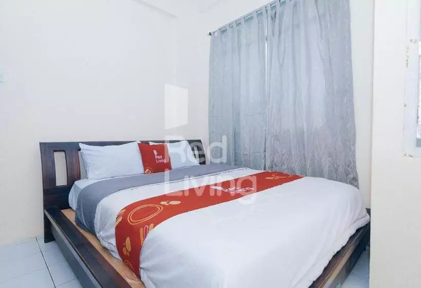 Hotelli Redliving Apartemen Emerald Hill   Sr Rooms Tower Green