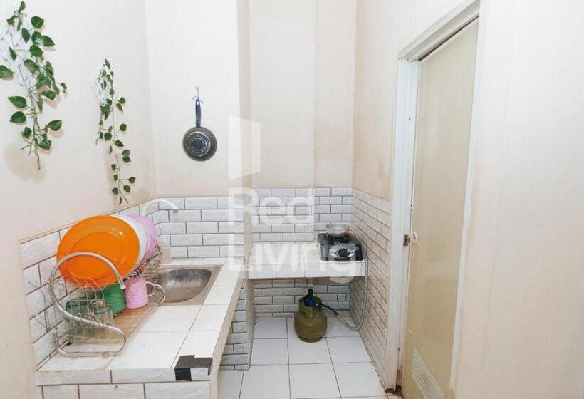 فندق Redliving Apartemen Emerald Hill Sr Rooms Tower Green