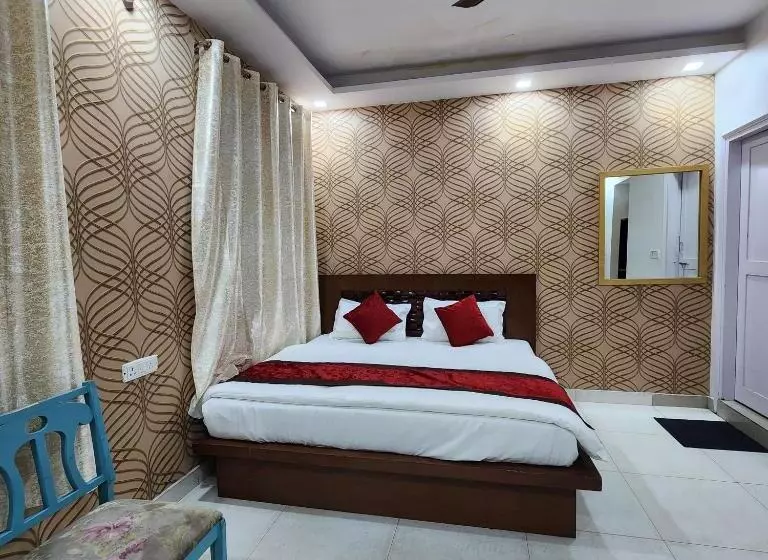 هتل Royal Afghan