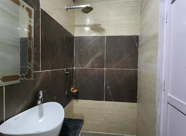 هتل Royal Afghan