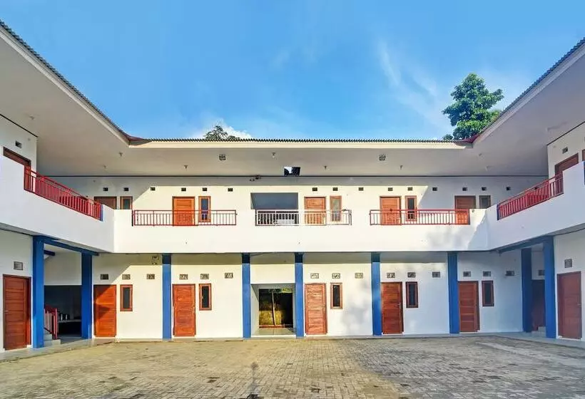 Hotelli Spot On 91995 Cvictory Inn