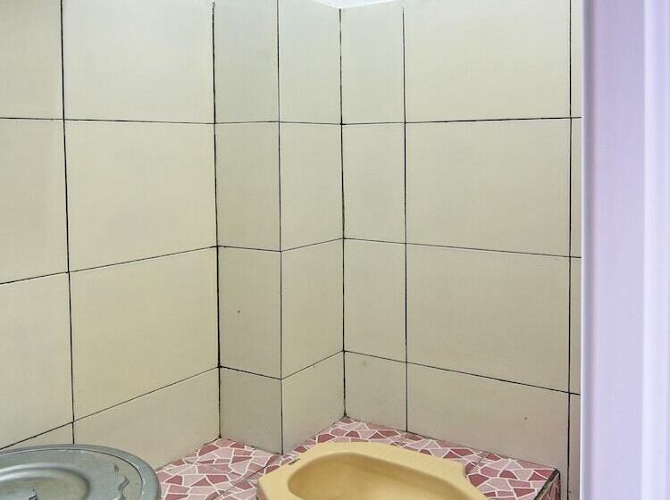 Отель Spot On 91995 Cvictory Inn