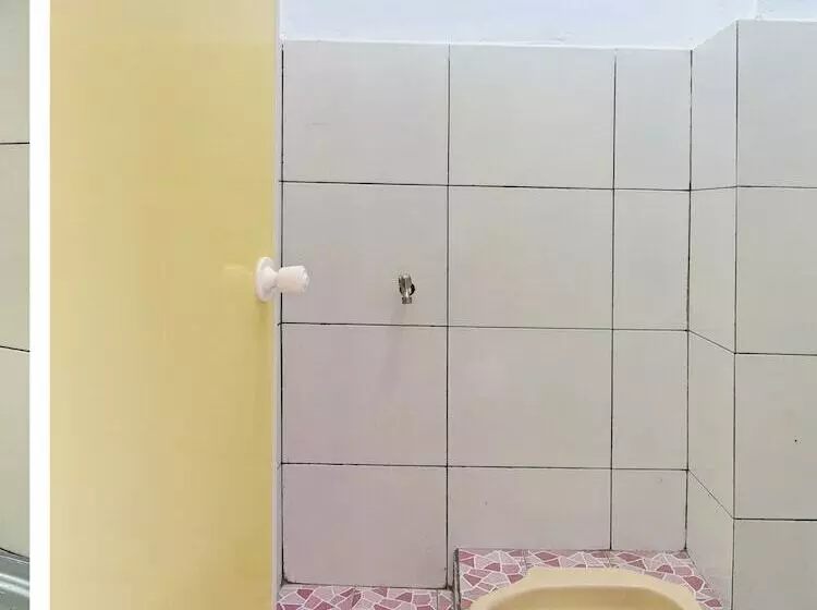 Hotelli Spot On 91995 Cvictory Inn