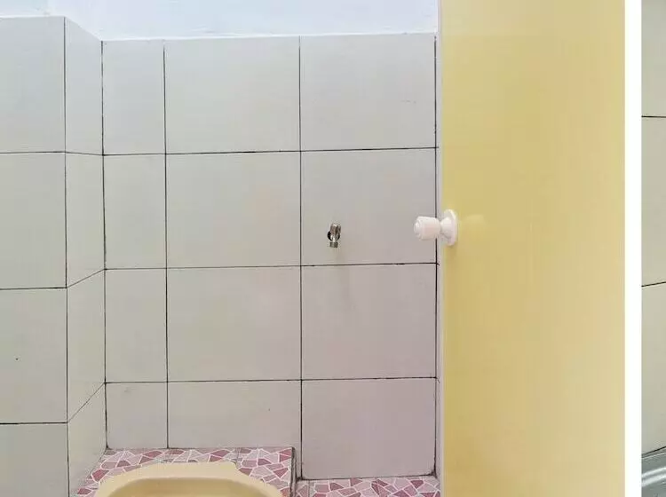 Hotelli Spot On 91995 Cvictory Inn