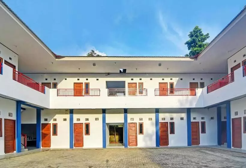 Hotelli Spot On 91995 Cvictory Inn