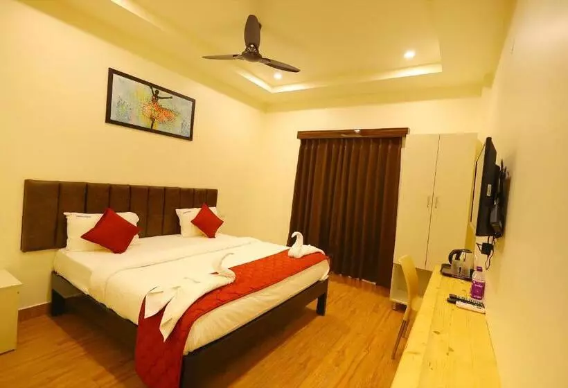 ホテル Vijaya Grand
