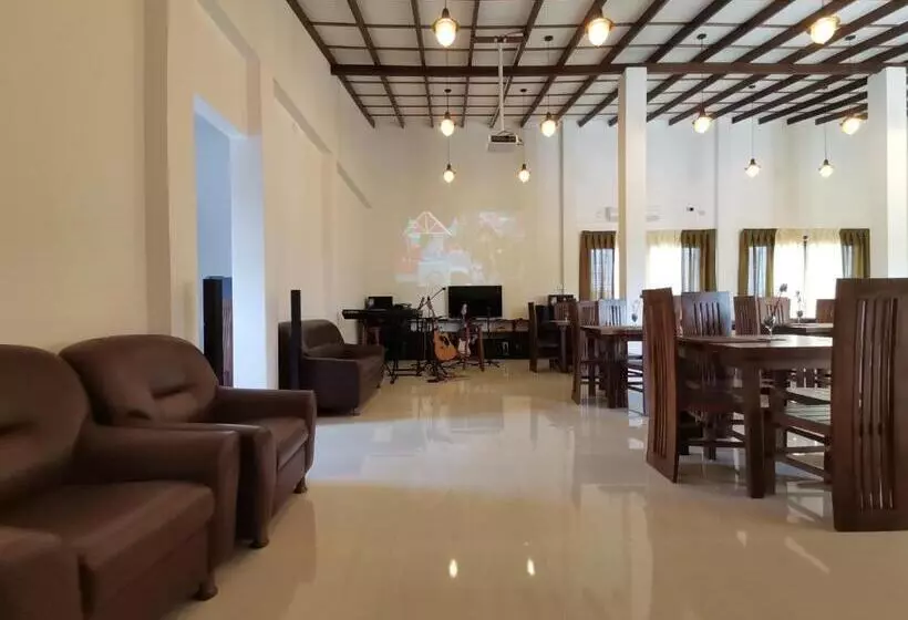 هتل Y Villa Residencies