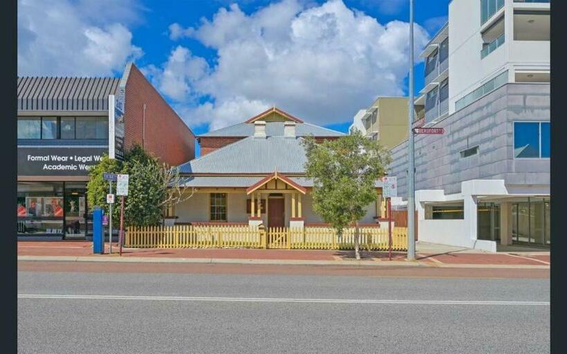 הוסטל Emu Backpackers Perth Note Valid Passport Required For Check In