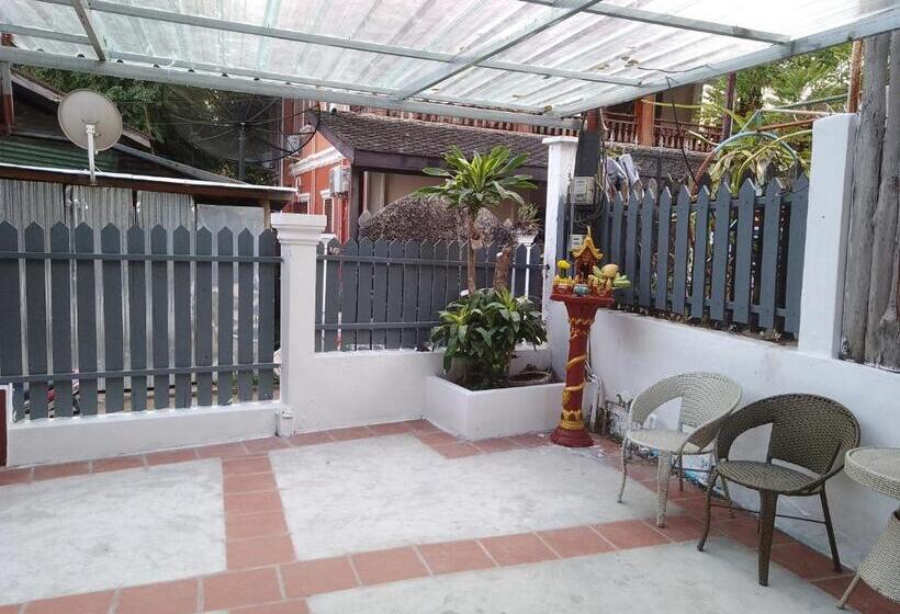 호스텔 Funny Riverside Backpackers