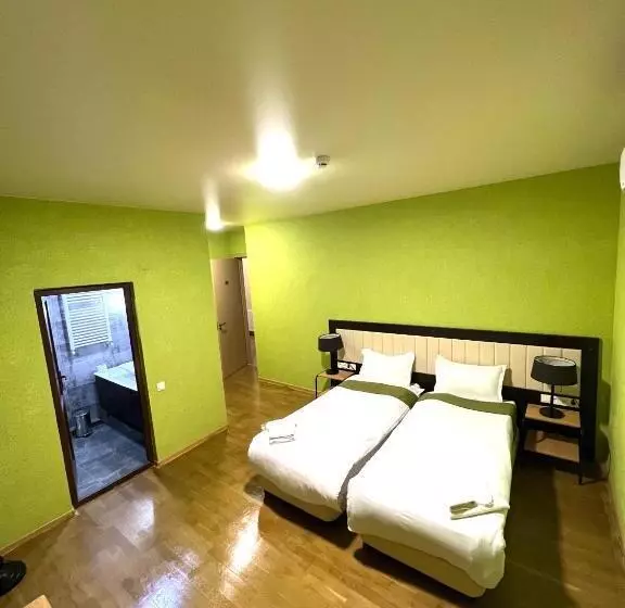 Green Hotel Ang