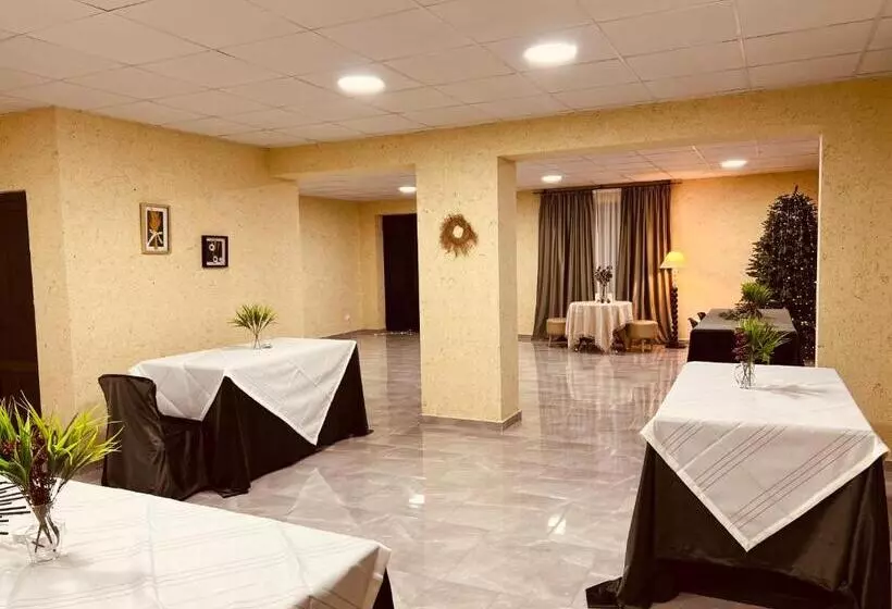 Green Hotel Ang
