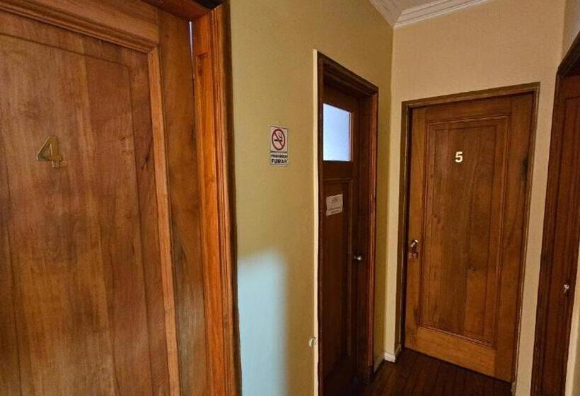 Hostal Casona Del Mar