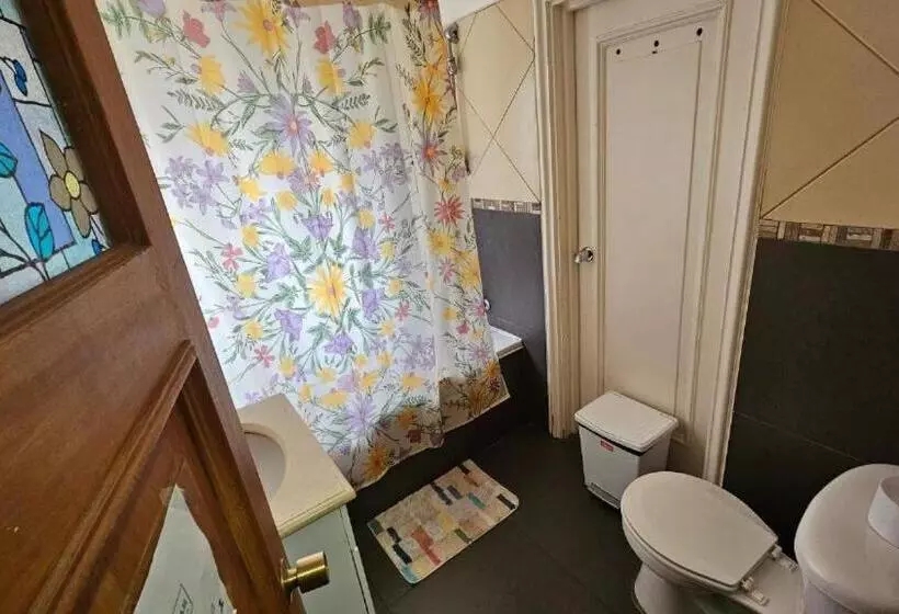 Hostal Casona Del Mar