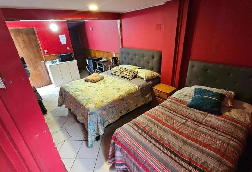 Hostal Casona Del Mar