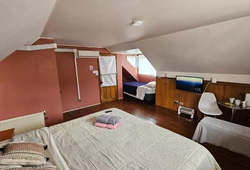 Hostal Casona Del Mar