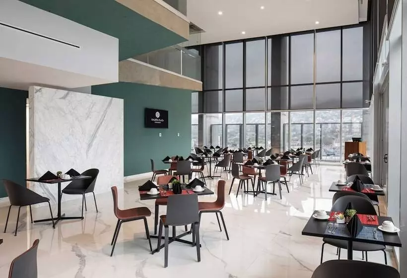Hotelli Galeria Plaza Monterrey