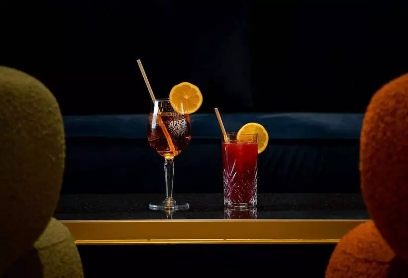 Hotelli Kyriad Tours Sud  Ballan Mire