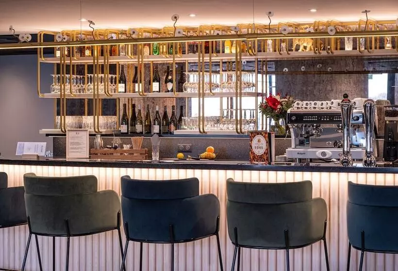 Hotelli Kyriad Tours Sud  Ballan Mire