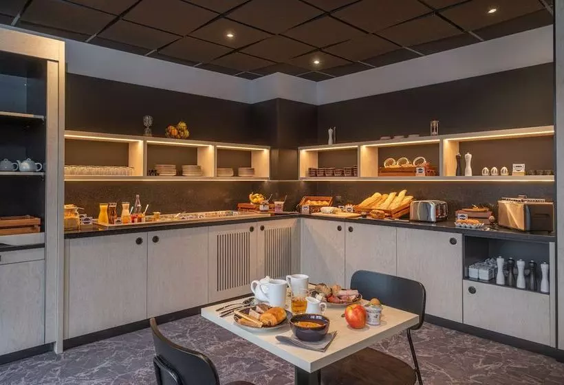 Hotelli Kyriad Tours Sud  Ballan Mire