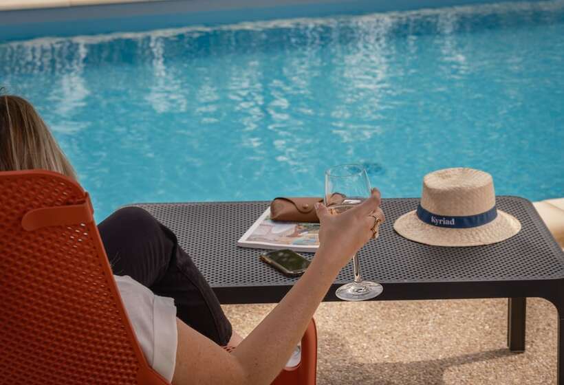 فندق Kyriad Tours Sud  Ballan Mire