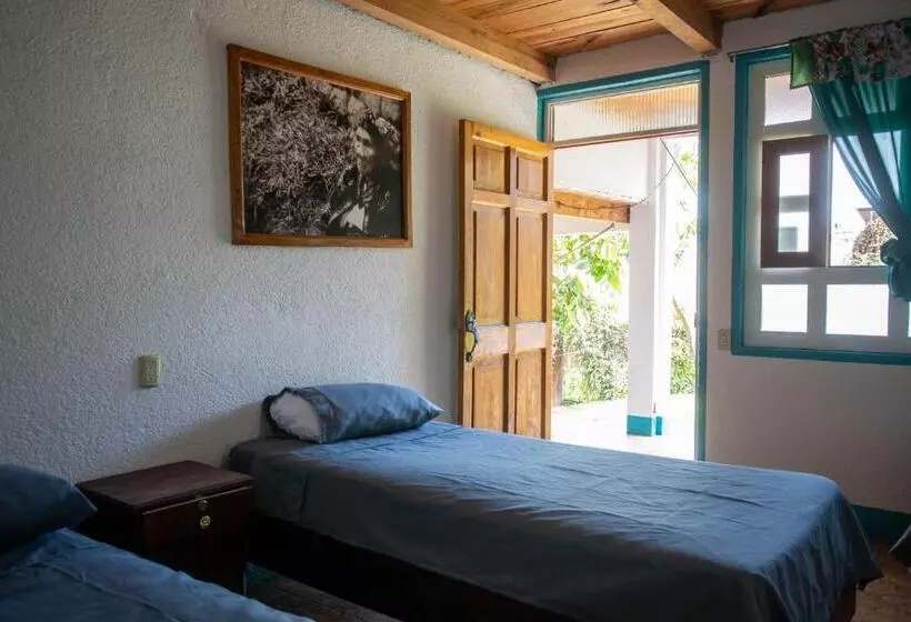 هتل Y Rest. Las Cristalinas