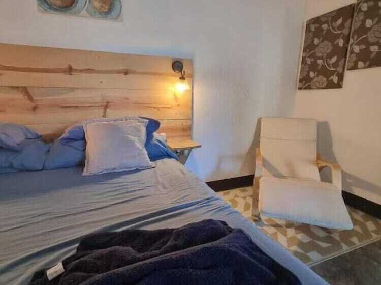 هتل Y Rest. Las Cristalinas