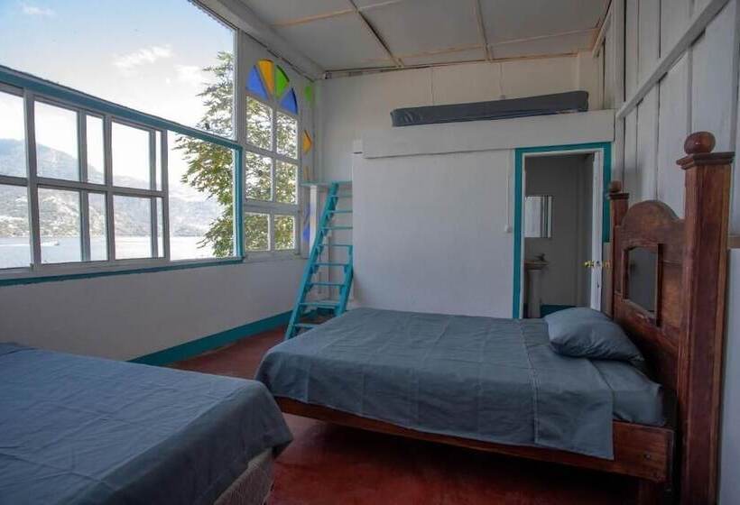 هتل Y Rest. Las Cristalinas