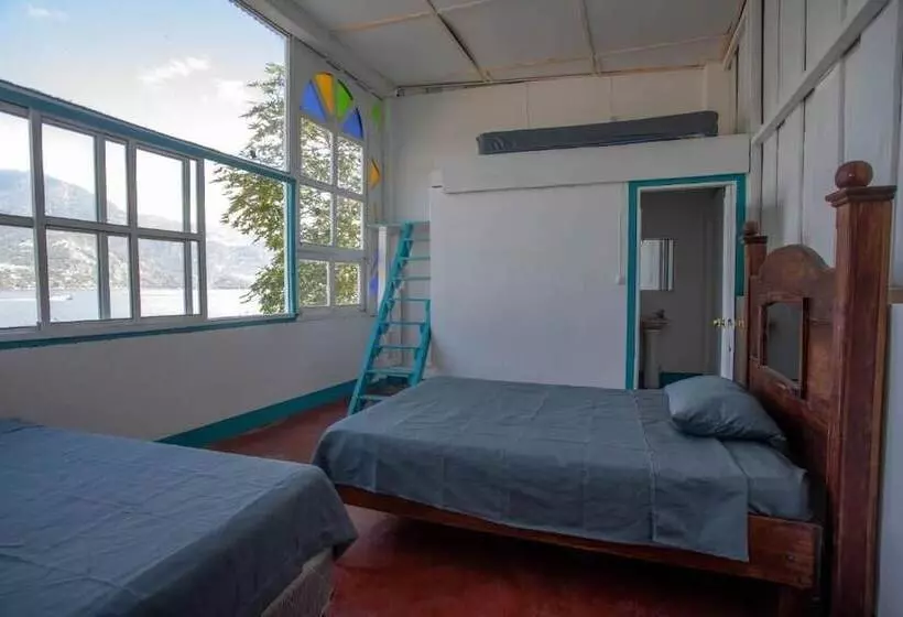 هتل Y Rest. Las Cristalinas