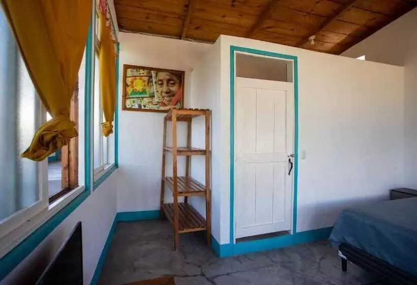 هتل Y Rest. Las Cristalinas