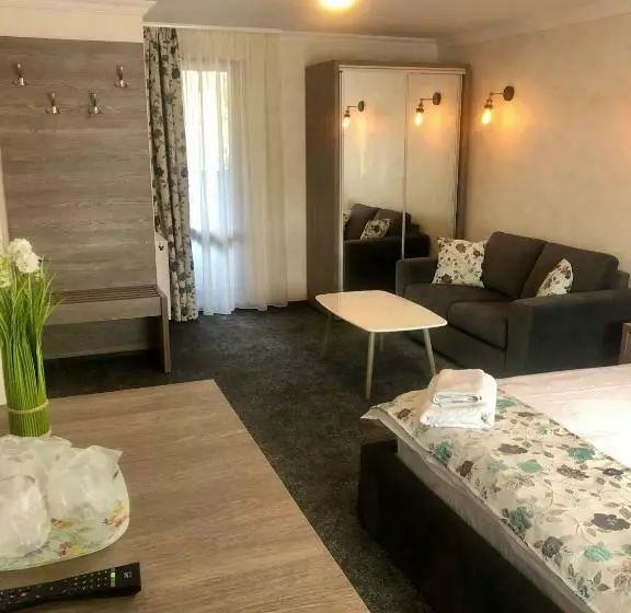 ペンション Bucegi View Apartament