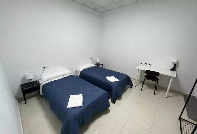 ペンション Hostal Kaizen