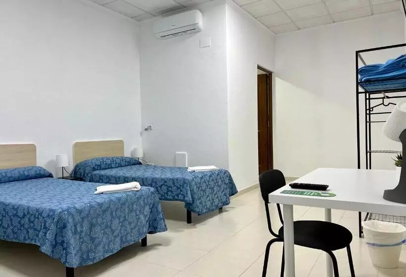 ペンション Hostal Kaizen