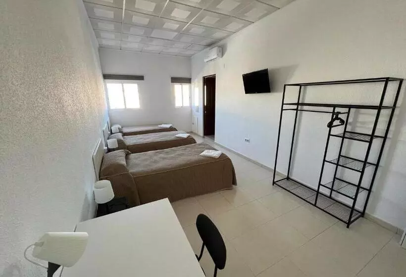 ペンション Hostal Kaizen