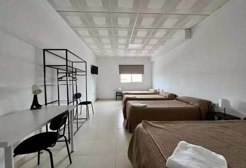 ペンション Hostal Kaizen