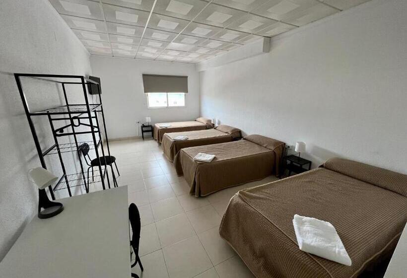 פנסיון Hostal Kaizen