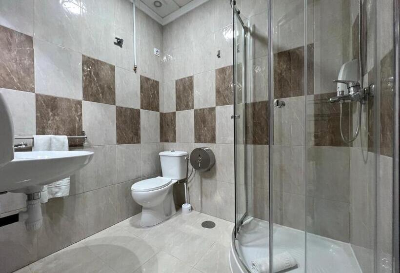 פנסיון Hostal Kaizen