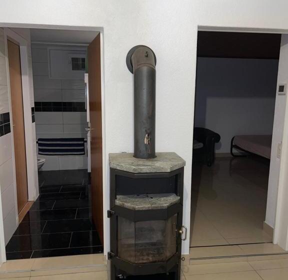 Pension 5 Private Rooms Station For Long Term