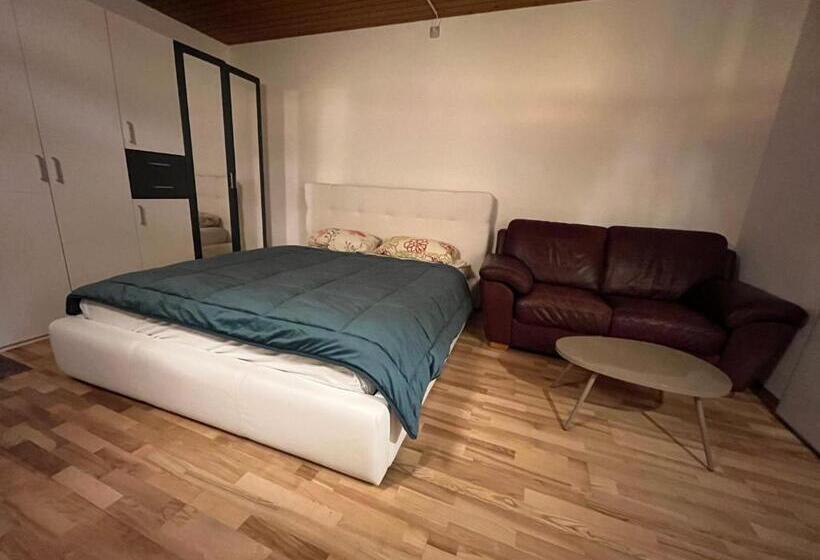 Pension 5 Private Rooms Station For Long Term