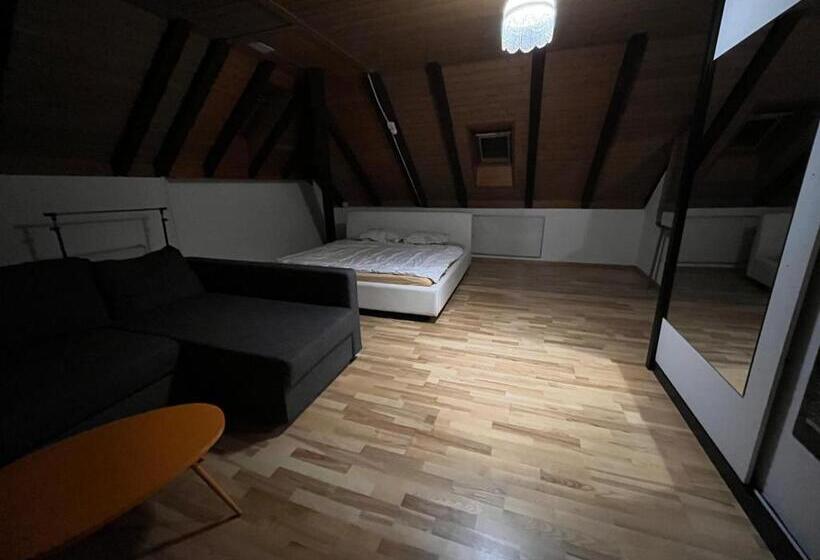 Pension 5 Private Rooms Station For Long Term