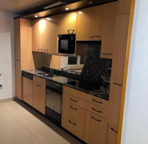 Pension 5 Private Rooms Station For Long Term