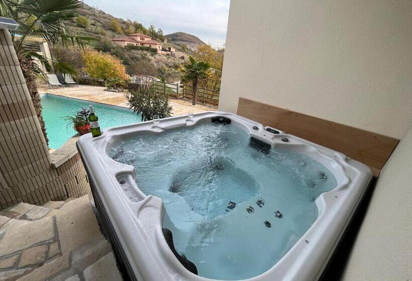 ベッドアンドブレックファースト Chambre Au Calme Avec Spa Privatif Gratuit Sud Aveyron Les Palmiers Des Causses