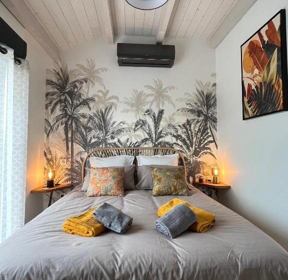 ベッドアンドブレックファースト Chambre Au Calme Avec Spa Privatif Gratuit Sud Aveyron Les Palmiers Des Causses