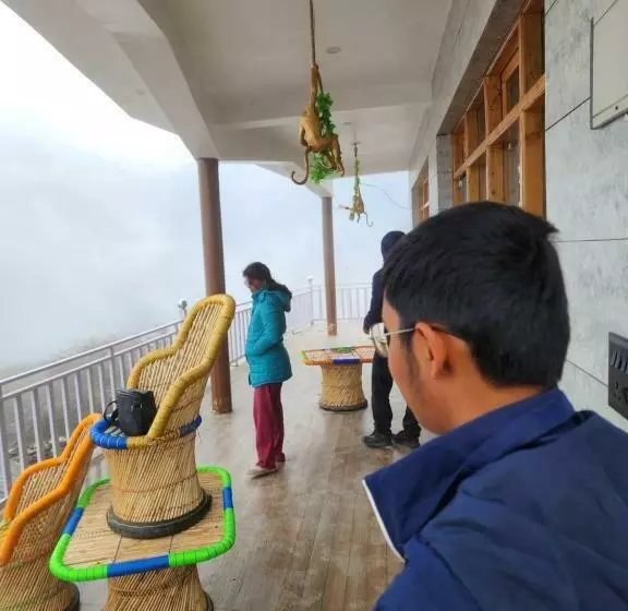 ベッドアンドブレックファースト Dayra Bugyaal Trek Resort