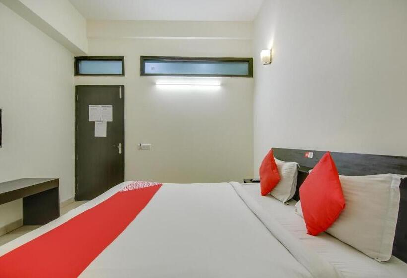 호텔 O Dream View Near Omaxe Celebration Mall